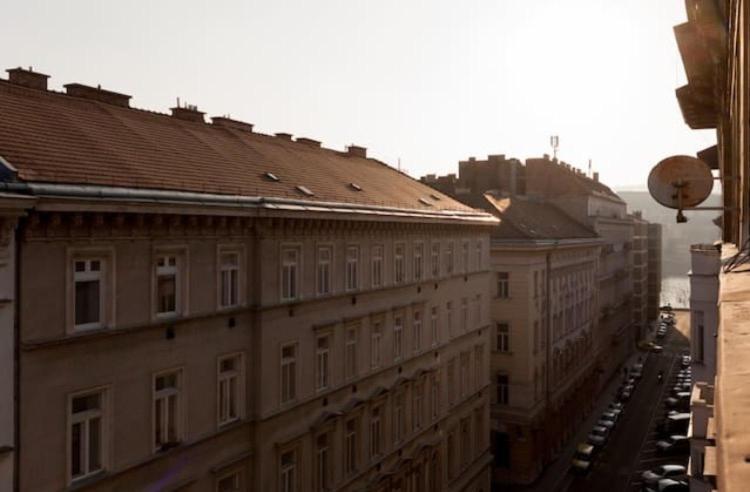 Classical Studio Apartment Budapest Luaran gambar
